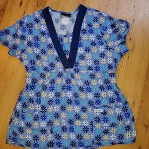 Women's Large maternity scrub set